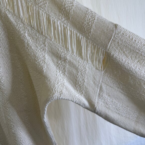 Women's Knit Pullover Sweater with Fringe and Open Weave Approximate Size XL - Picture 6 of 8